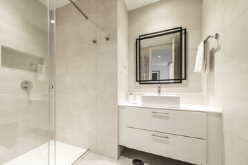 Hotel & Luxury Bathrooms example